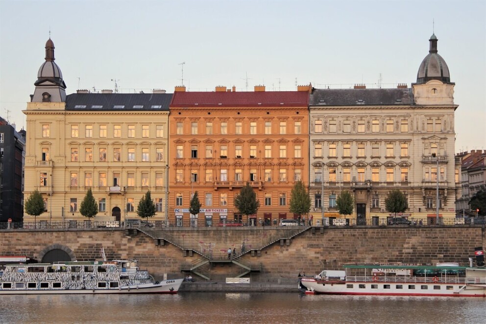 What Can You Expect From A Festive River Cruise?